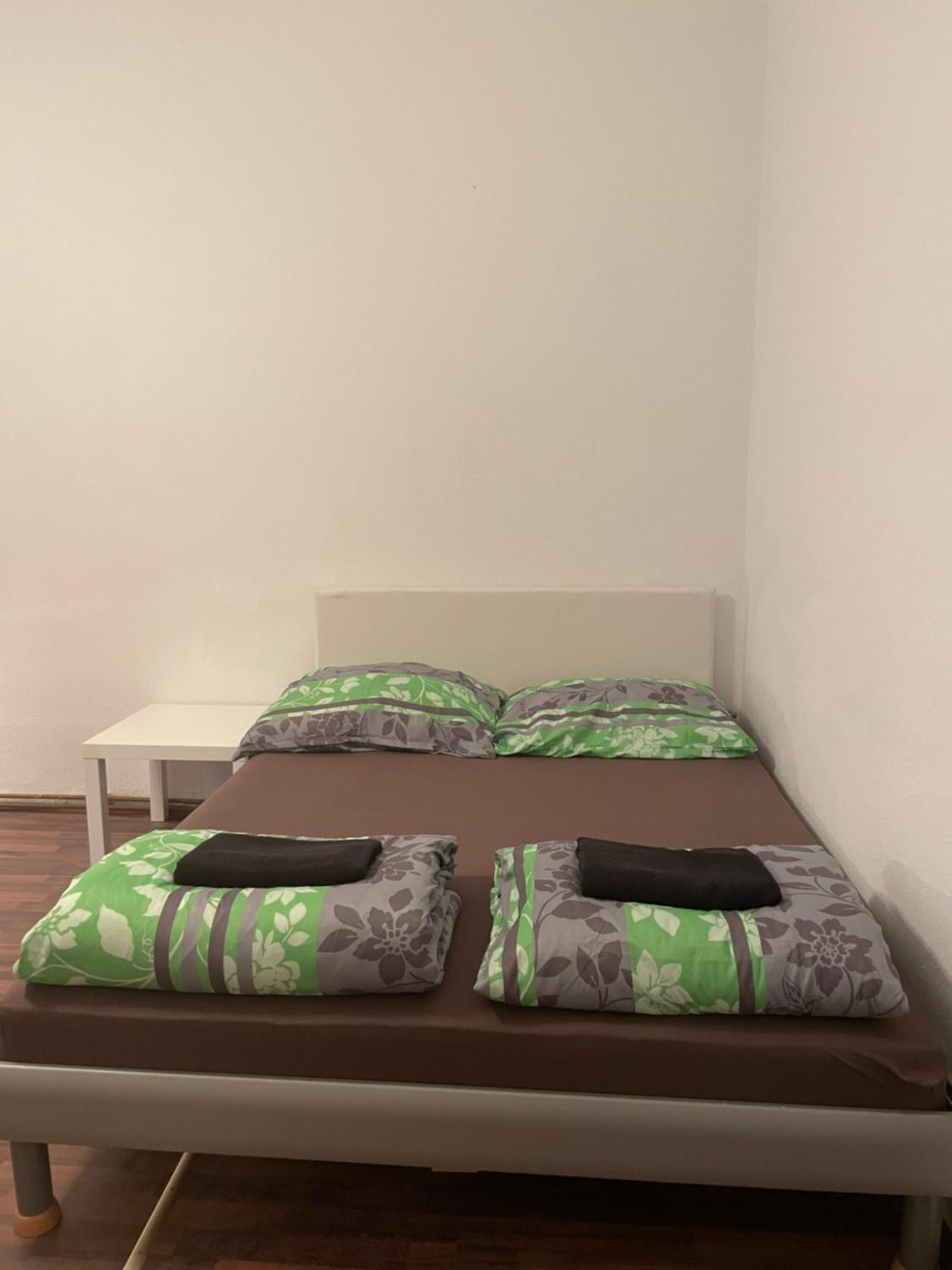 U6 Schoepfwerk Hostel 11 ウィーン エクステリア 写真
