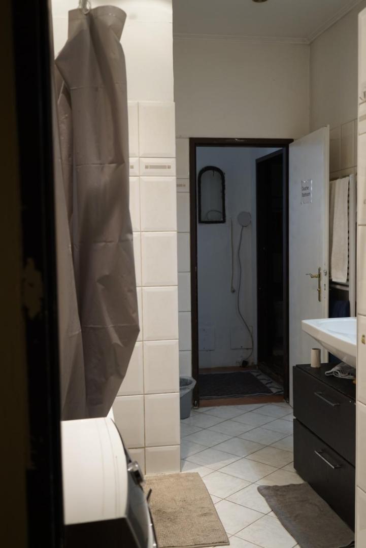 U6 Schoepfwerk Hostel 11 ウィーン エクステリア 写真