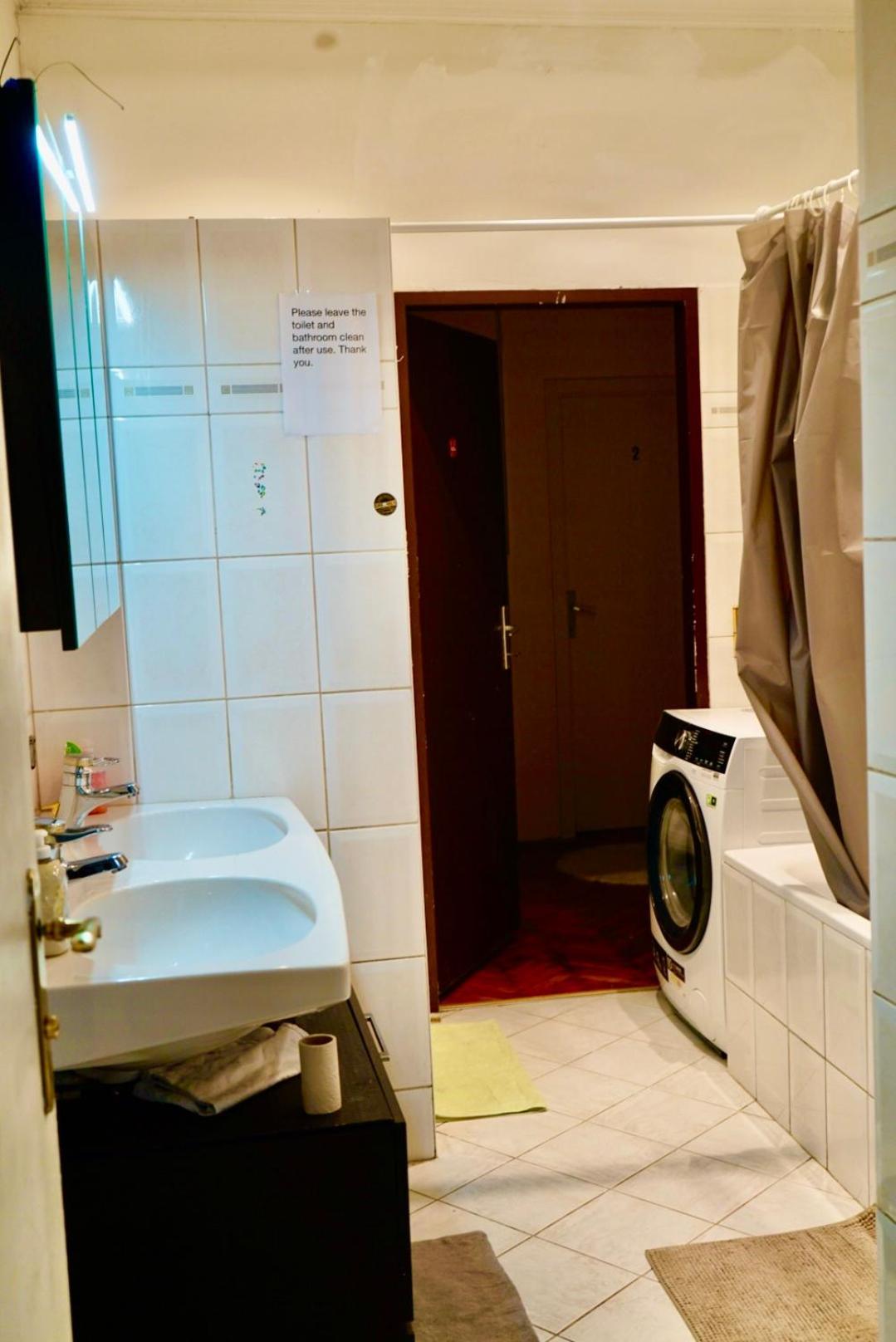 U6 Schoepfwerk Hostel 11 ウィーン エクステリア 写真