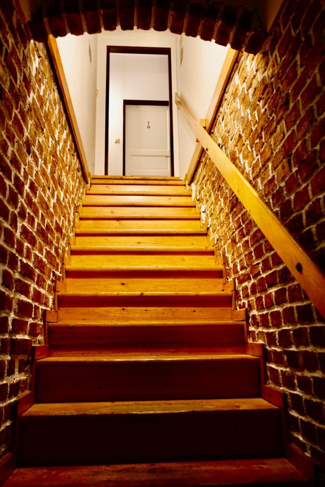 U6 Schoepfwerk Hostel 11 ウィーン エクステリア 写真