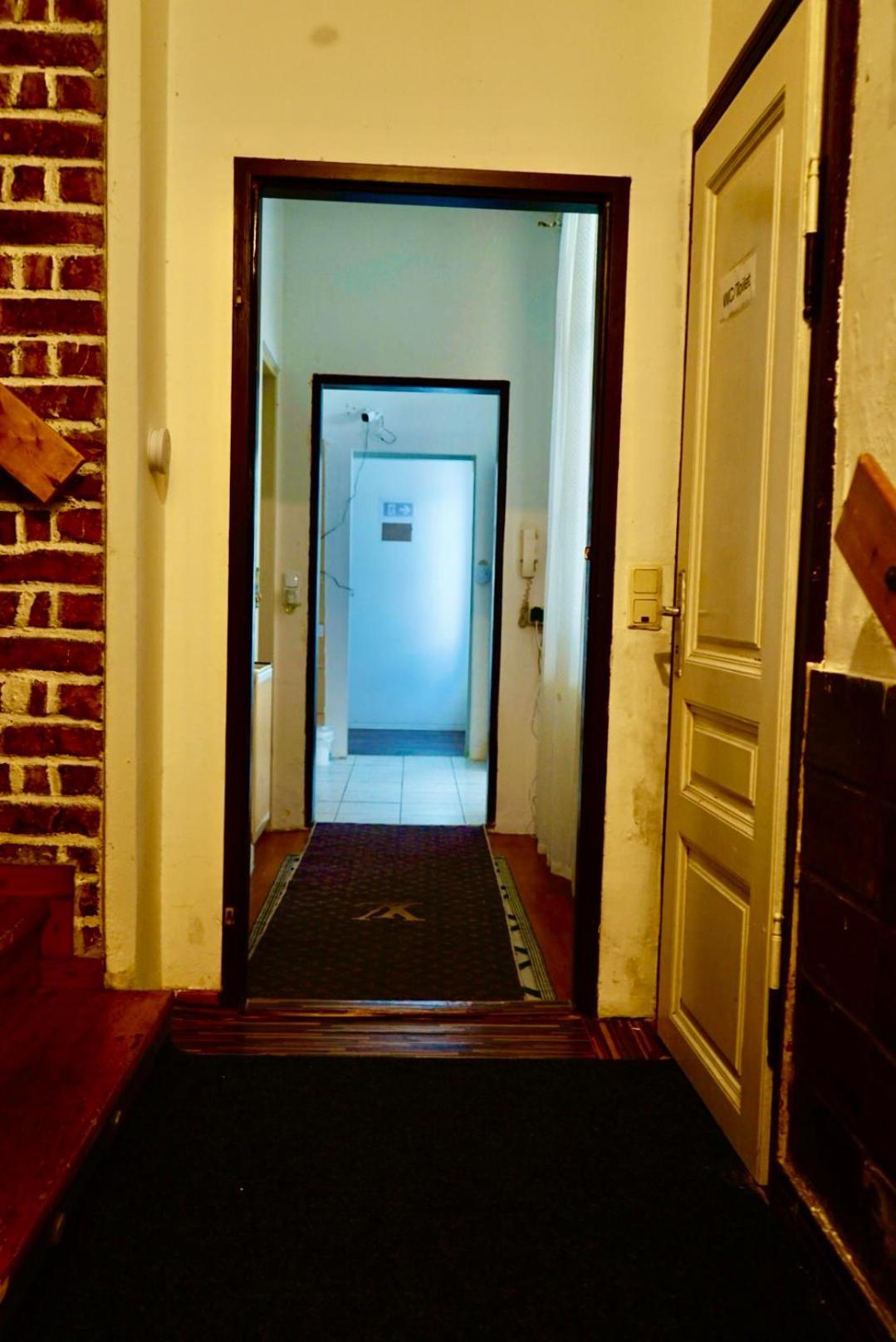 U6 Schoepfwerk Hostel 11 ウィーン エクステリア 写真